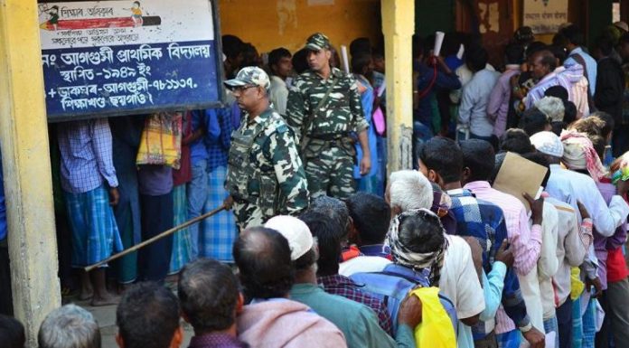 আসামে নাগরিকত্ব হারিয়ে আত্মহত্যার পথ বেছে নিয়েছেন অভিবাসীরা