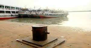 ১১ দফা দাবিতে নৌযান শ্রমিকদের অনির্দিষ্টকালের ধর্মঘট পালন