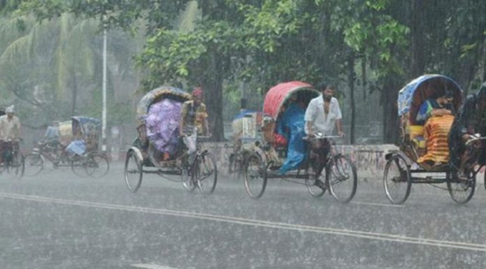 রাত থেকে ঝুম ঝুম বৃষ্টি, থাকতে পারে আজ সারাদিন