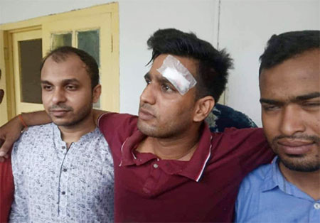 ছাত্রলীগের কেন্দ্রীয় সংসদের দুই সহ সভাপতির মারামারি