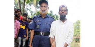 পিরোজপুরে মন্দিরের প্রতিমা ভাঙ্গায় যুবক আটক