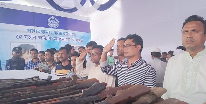 পুনর্বাসনের অংশ হিসেবে এক লাখ করে টাকা পাবে ৯৬ জলদস্যু