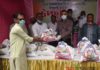 মহান মে দিবসে শ্রমিকদের মাঝ চসিক মেয়রের ভোগ্যপন্য উপহার বিতরণ