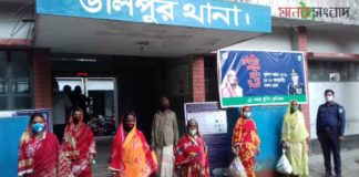 কুড়িগ্রাম জেলা পুলিশের উদ্যোগে হরিজন সম্প্রদায়ের মাঝে খাদ্য সামগ্রী বিতরণ