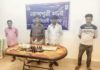 নাগেশ্বরীতে ঢাকাগামী কোচ থেকে মাদকসহ চালক-হেলপার ও ২ যাত্রী আটক