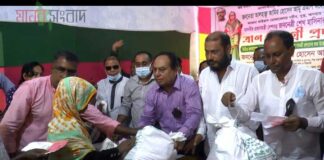 ঝালকাঠি জেলা পরিষদের ৩৩৫০টি পরিবারকে খাদ্য সহায়তা বিতরণ