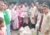 কুসুমপুরায় অগ্নিকান্ডে ক্ষতিগ্রস্থদের মোহাম্মদ নাছিরের ত্রাণ সামগ্রী বিতরণ