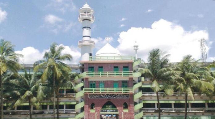 শর্ত ভঙ্গ করায় হাটহাজারী মাদ্রাসা বন্ধ ঘোষণা