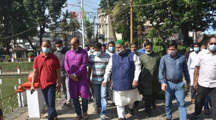 সর্বসাধারণের জন্য লালদিঘী পার্ক উন্মুক্ত করলেন চসিক প্রসাশক