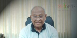 শওকত আলীর মরদেহ কেন্দ্রীয় শহীদ মিনারে নেওয়া হচ্ছে