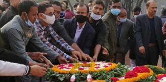 মহান বিজয় দিবসে জাতীয় স্মৃতিসৌধে বাংলাদেশ যুব মৈত্রীর শ্রদ্ধা নিবেদন