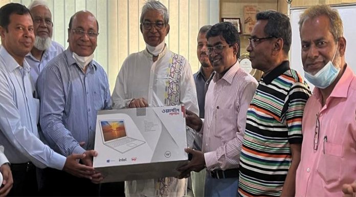 ডিজিটাল প্রযুক্তি ছাড়া পূর্ণাঙ্গ শিক্ষা অর্জন অসম্ভব