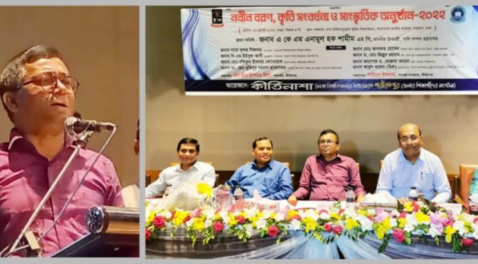 শেখ হাসিনা উন্নত-সমৃদ্ধ বাংলাদেশ গড়তে কাজ করে যাচ্ছেন